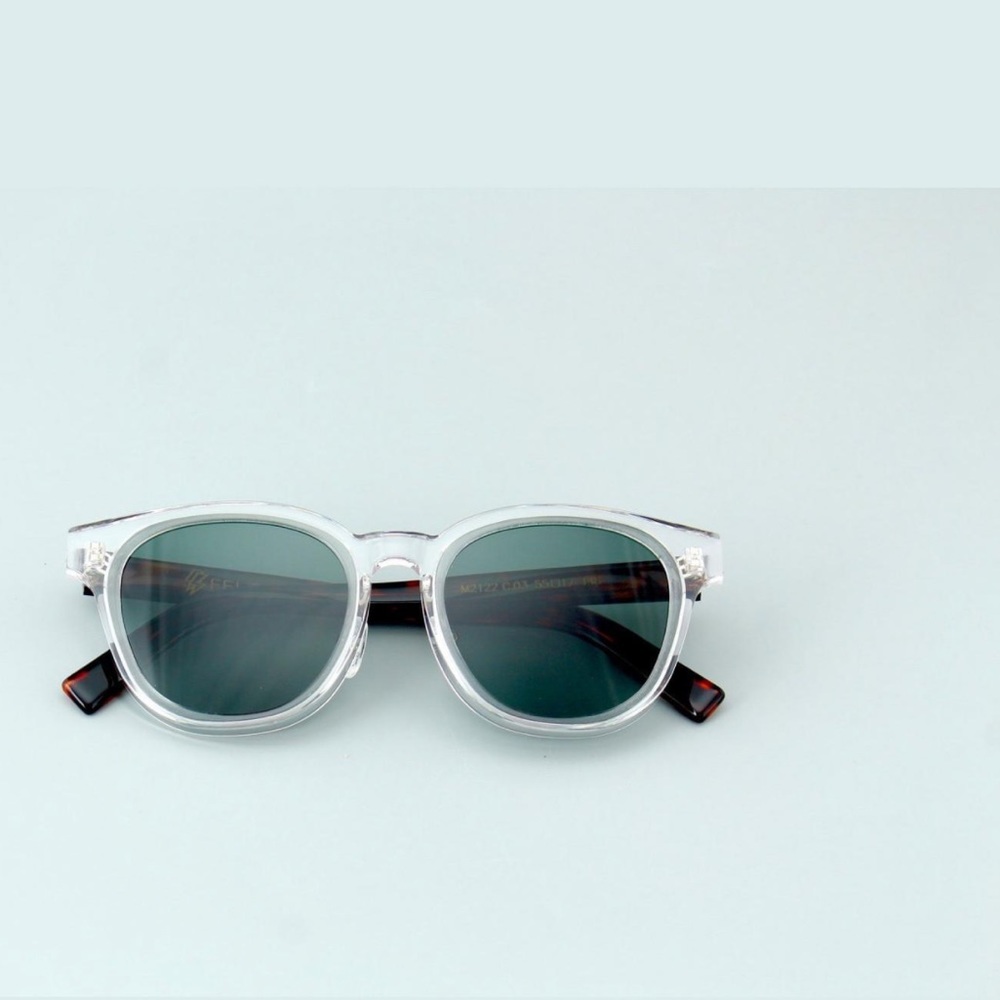 Crystal Grey on Tortoise Acetate Polarized FeltzGood unisex sunglasses with case